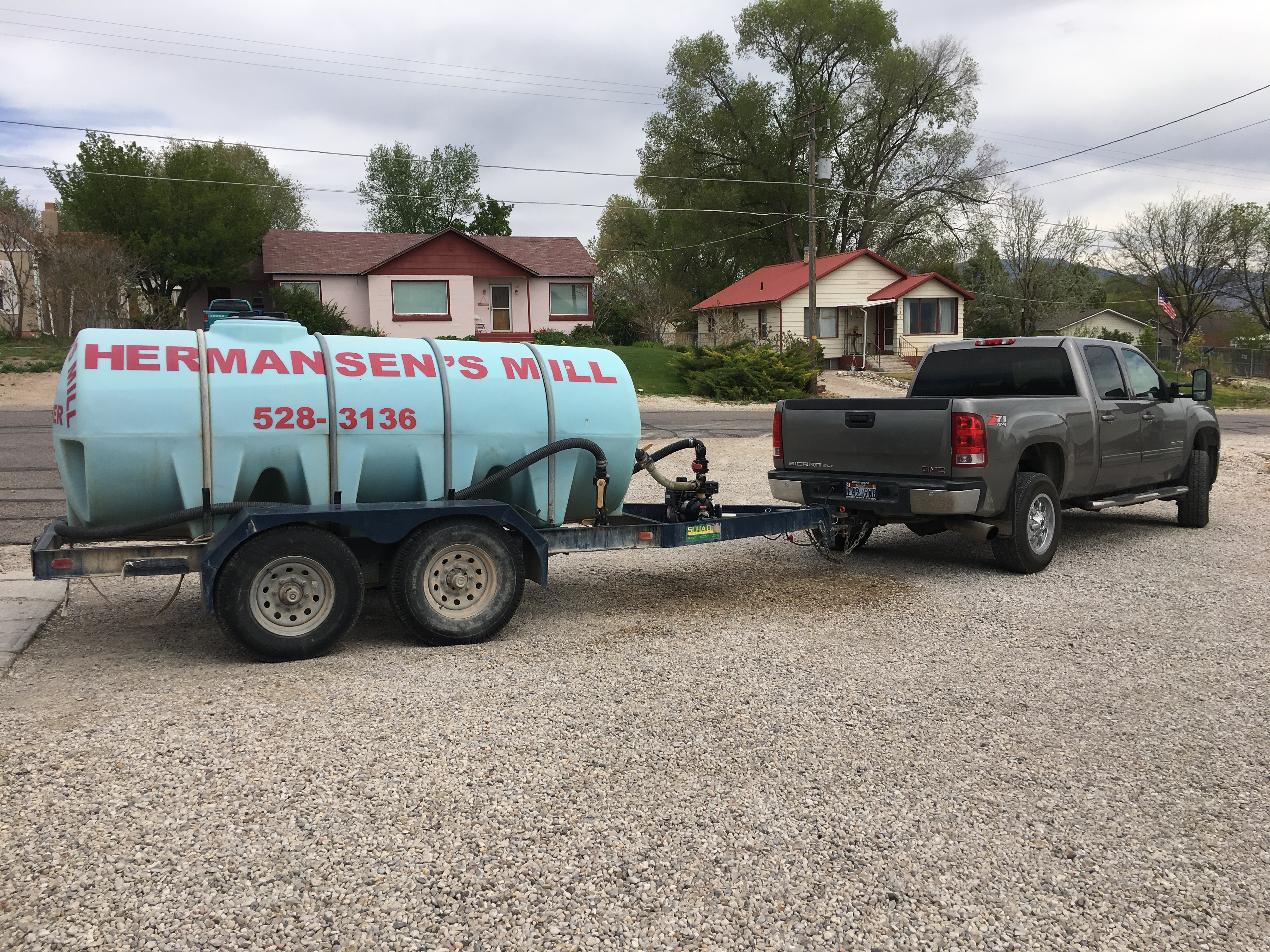 Liquid Fertilizer Truck and Trailer